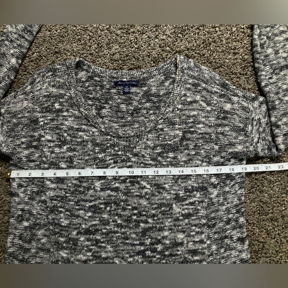 American Eagle Outfitters Gray Metallic Marled V-Neck Sweater Women’s Size S/P - Picture 4 of 6